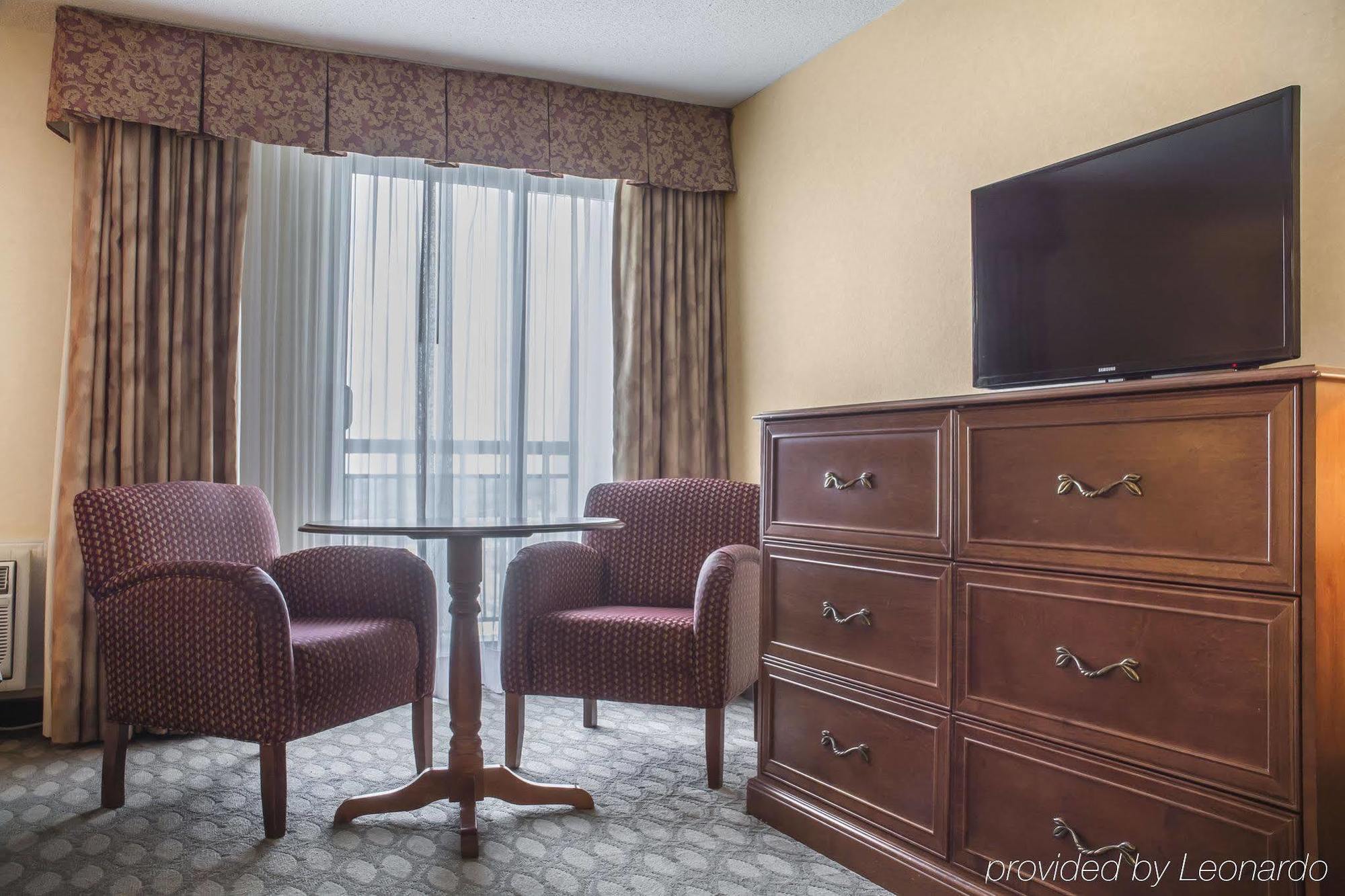 Comfort Fallsview